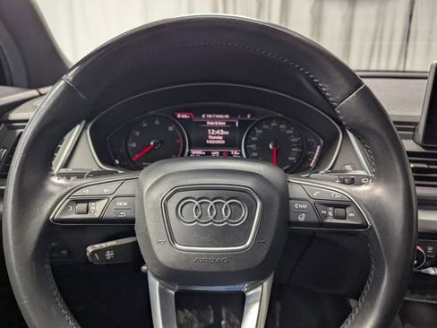 Used 2020 Audi Q5 2.0T Premium w/ Titanium Sport Package image 21