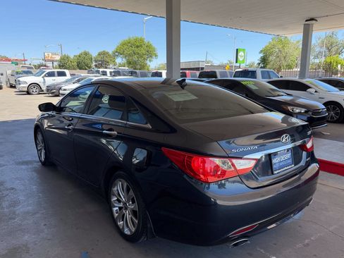 Used 2012 Hyundai Sonata Limited w/ Navigation Pkg FWD image 4