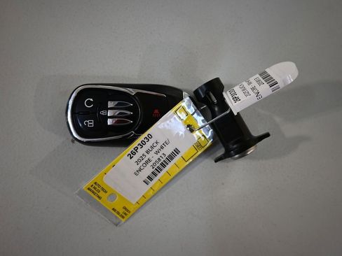 Used 2025 Buick Encore GX Preferred AWD/4WD image 10