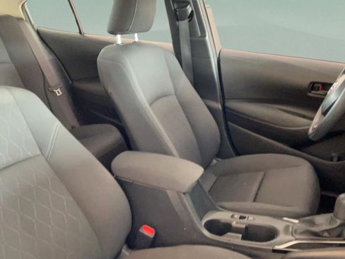 Used 2024 Toyota Corolla LE FWD image 30