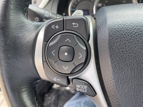 Used 2014 Toyota Camry SE w/ Leather Package FWD image 18