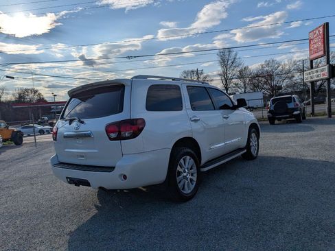 Used 2019 Toyota Sequoia Platinum image 7