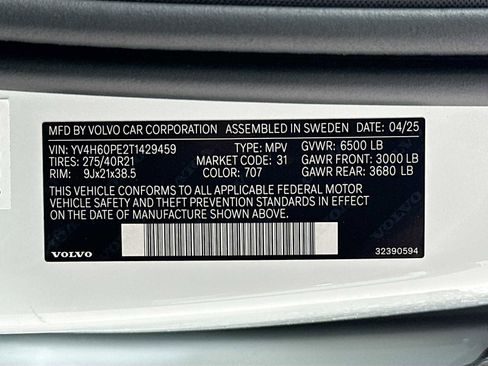 New 2026 Volvo XC90 T8 Plus image 32