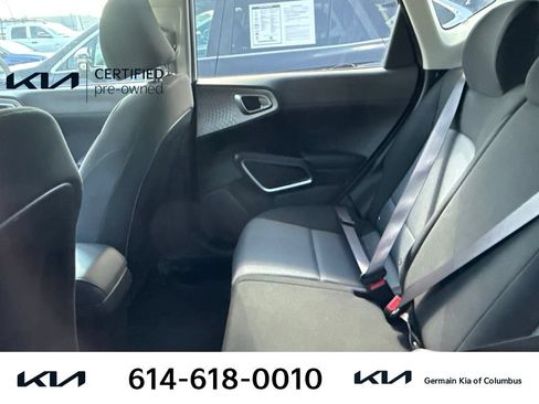 Certified 2025 Kia Soul LX w/ LX Technology Package FWD image 9