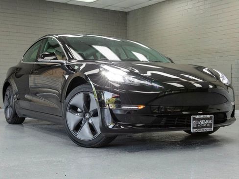 Used 2019 Tesla Model 3 Standard Range Plus image 1