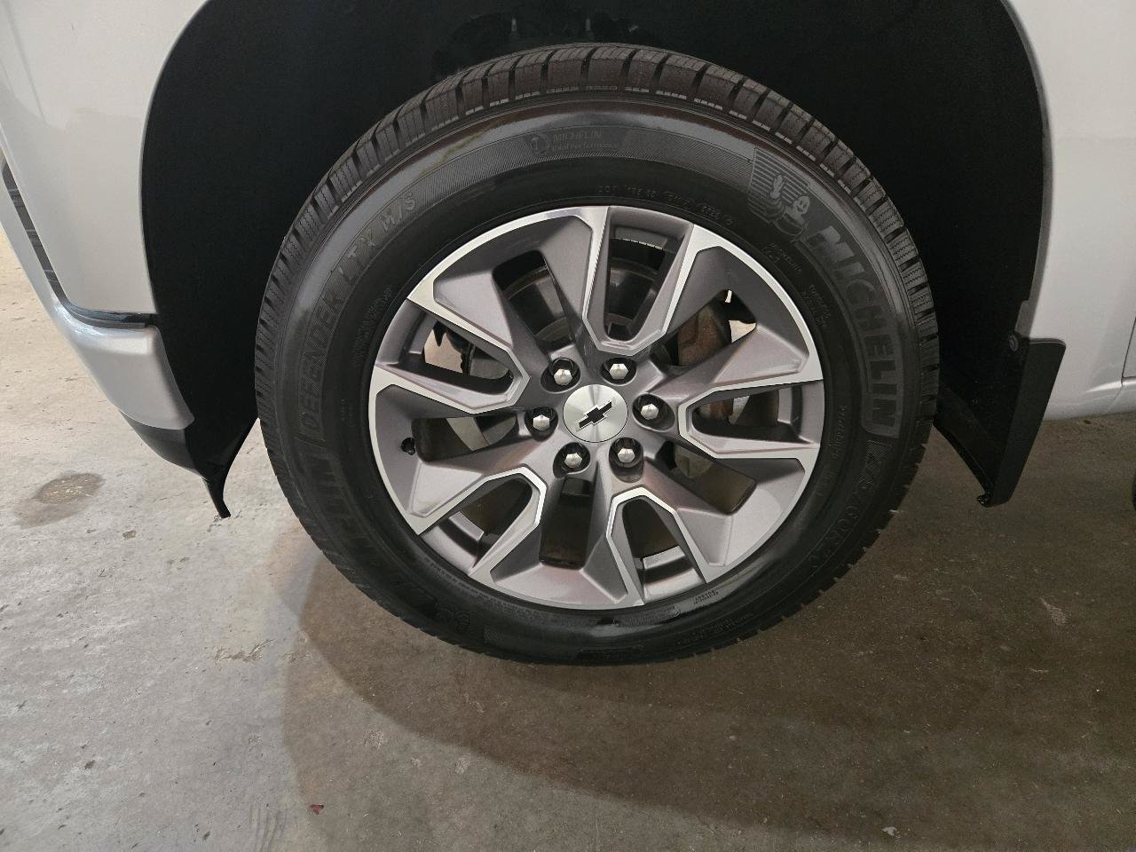 Used 2019 Chevrolet Silverado 1500 RST AWD/4WD image 25