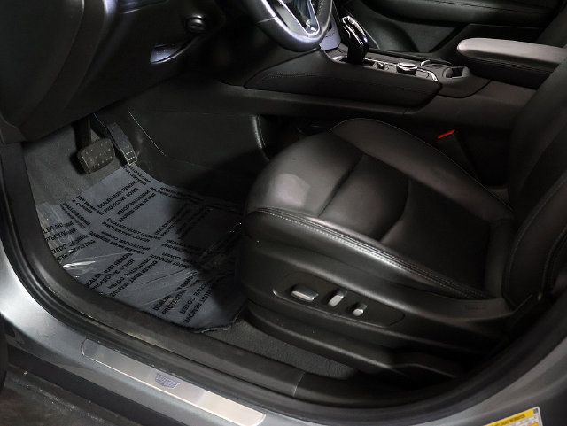 Used 2023 Cadillac XT6 Premium Luxury w/ LPO, Floor Liner Package AWD/4WD image 27