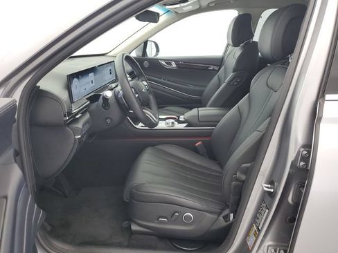 Used 2025 Genesis GV80 2.5T Standard AWD/4WD image 19