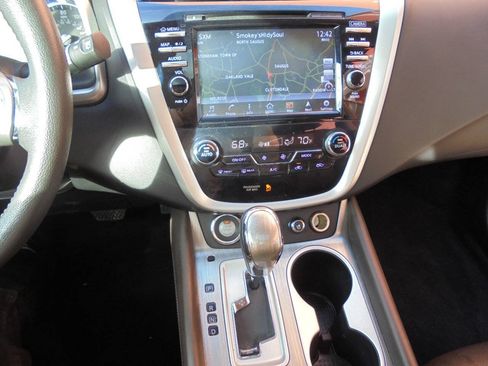 Used 2016 Nissan Murano Platinum w/ Platinum Technology Package AWD/4WD image 17