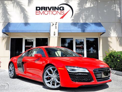 Used 2014 Audi R8 V10 image 1