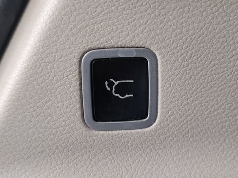 Used 2017 Chrysler Pacifica Touring-L Plus w/ Advanced Safetytec Group FWD image 30
