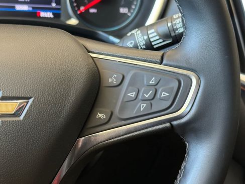 Used 2024 Chevrolet Equinox LT FWD image 27