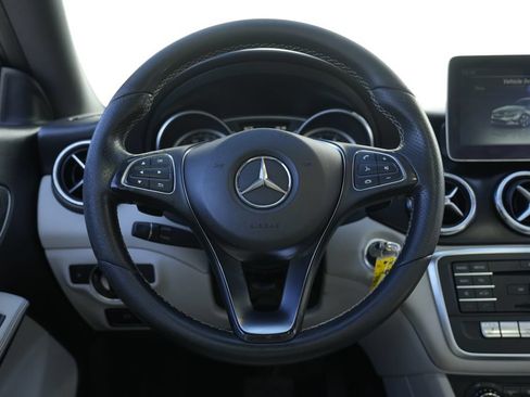 Used 2018 Mercedes-Benz CLA 250 4MATIC image 20