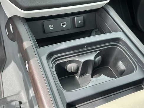 Used 2022 Land Rover Defender 90 S image 16