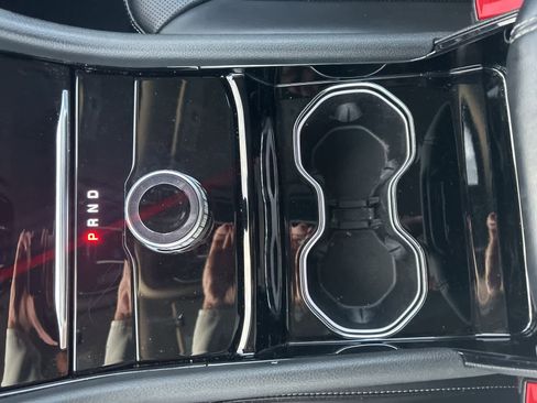 Used 2023 Jeep Grand Cherokee Limited w/ Luxury Tech Group II image 40