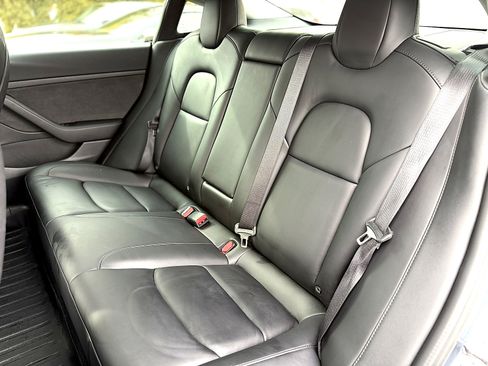Used 2022 Tesla Model 3 Performance image 21