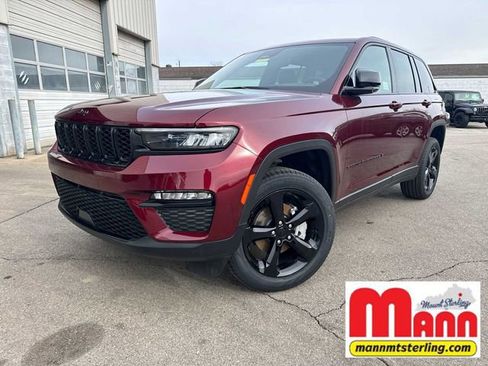 New 2025 Jeep Grand Cherokee Limited w/ Black Appearance Package image 1