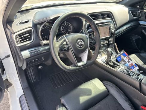 Used 2023 Nissan Maxima SR w/ Sport Mat Group FWD image 26