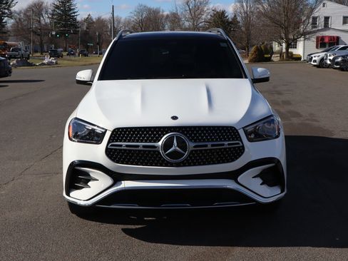 Used 2024 Mercedes-Benz GLE 450 GLE 450 4MATIC SUV AMG image 2
