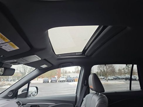 Used 2023 Honda Passport TrailSport image 21