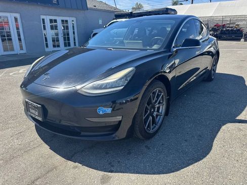 Used 2018 Tesla Model 3 Long Range AWD/4WD image 3