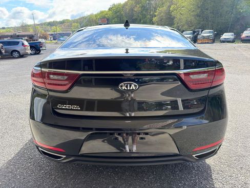 Used 2018 Kia Cadenza Premium FWD image 6