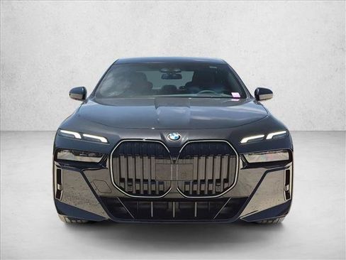 New 2026 BMW 740i RWD image 6