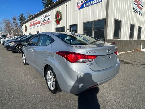 Used 2013 Hyundai Elantra GLS w/ Preferred Pkg image 6