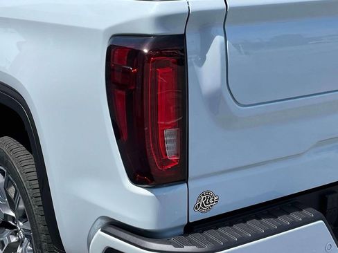 New 2026 GMC Sierra 1500 Denali w/ Denali Reserve Package AWD/4WD image 10