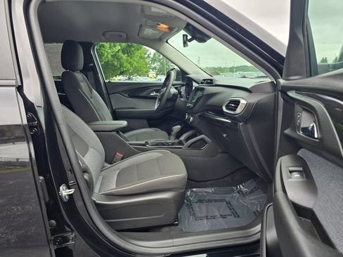 Used 2023 Chevrolet TrailBlazer LT w/ Convenience Package AWD/4WD image 16