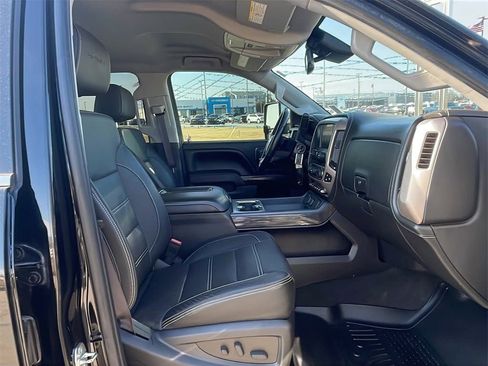 Used 2016 GMC Sierra 3500 Denali w/ Duramax Plus Package image 12