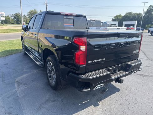 Used 2026 Chevrolet Silverado 1500 High Country w/ Technology Package AWD/4WD image 2