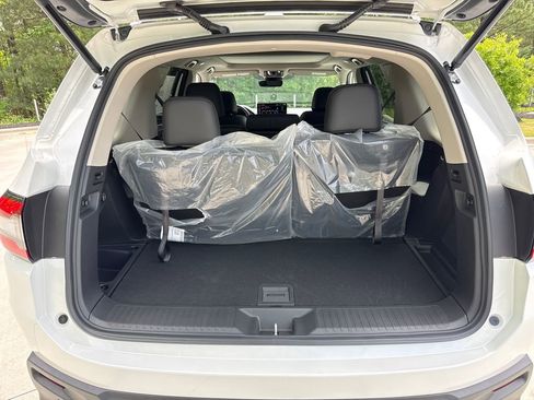 New 2026 Honda Pilot Touring image 31