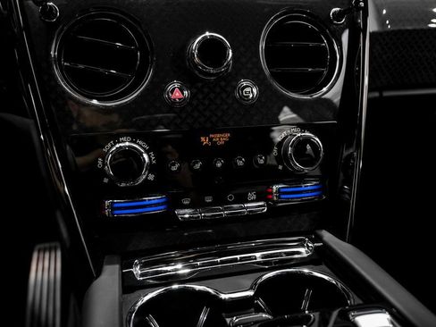 Used 2023 Rolls-Royce Cullinan Black Badge w/ Driver's Package AWD/4WD image 27