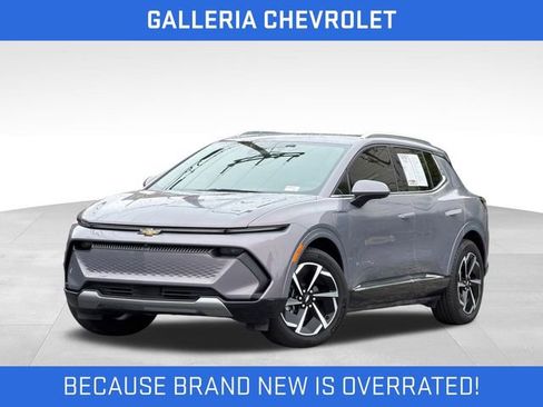 Used 2024 Chevrolet Equinox EV LT FWD image 2