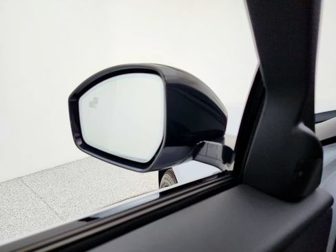 New 2026 Land Rover Range Rover Velar S AWD/4WD image 19