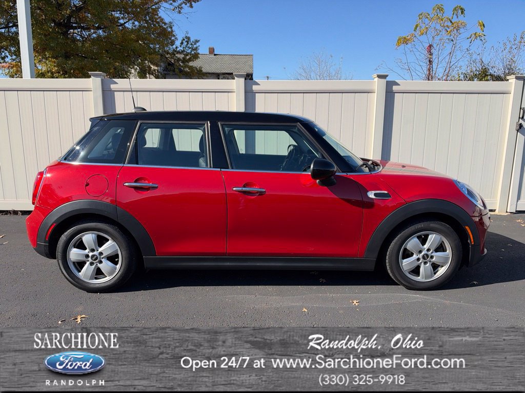 Used 2016 MINI Cooper 4-Door Hardtop FWD image 1