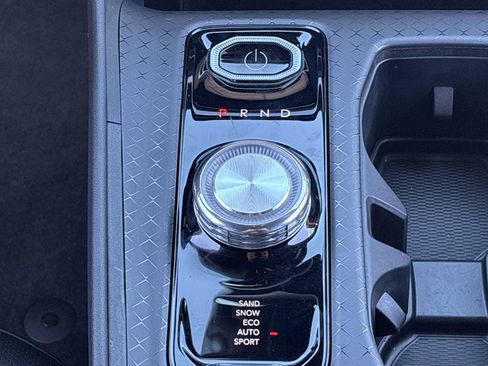 Used 2025 Jeep Wagoneer S Limited AWD/4WD image 19