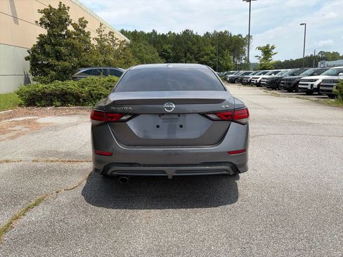 Used 2023 Nissan Sentra SR w/ Trunk Package FWD image 5