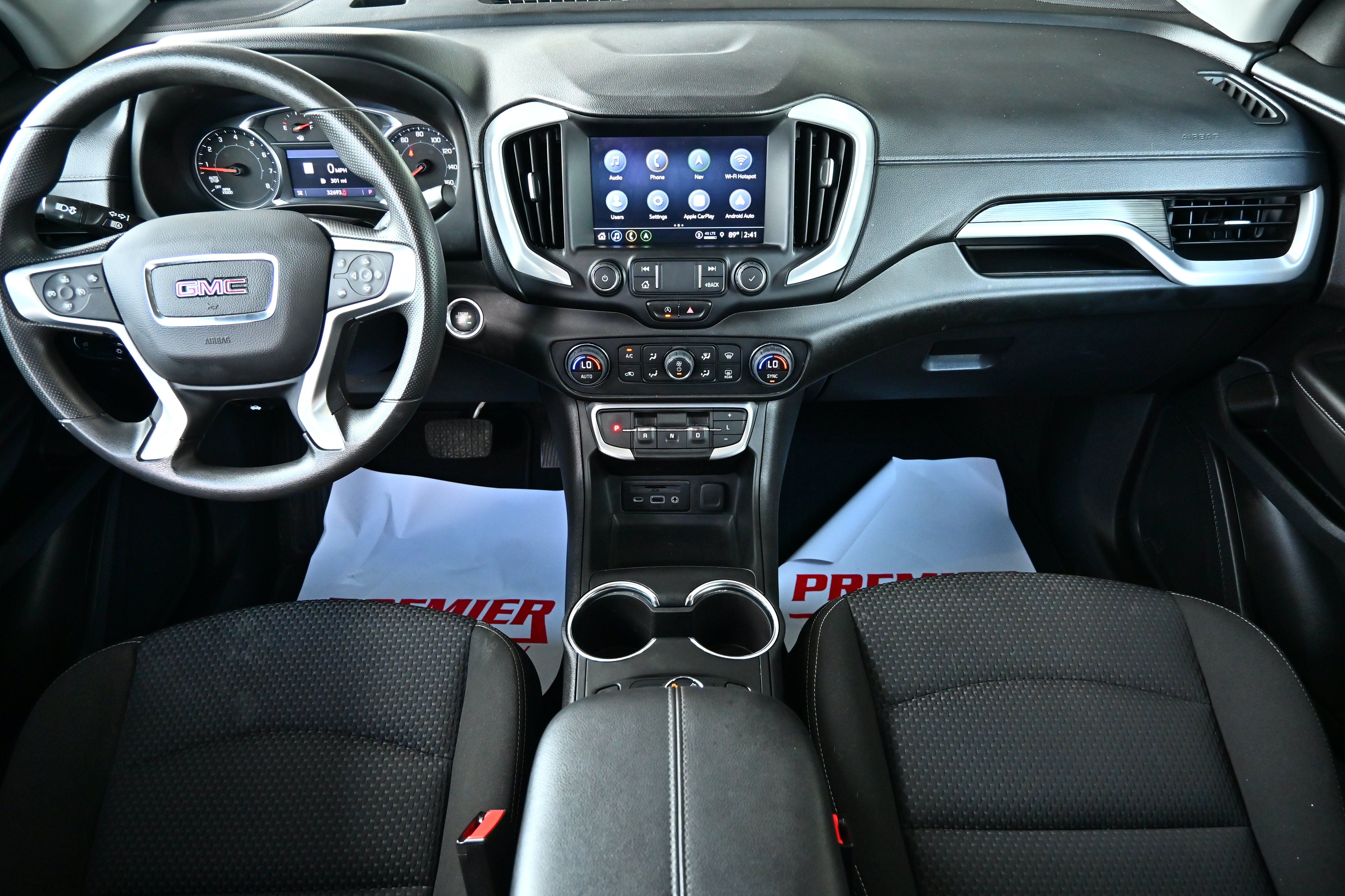 Used 2022 GMC Terrain SLE w/ Driver Convenience Package AWD/4WD image 17