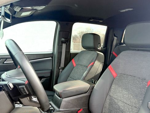 Certified 2023 Chevrolet Colorado Z71 w/ Z71 Convenience Package 2 image 19