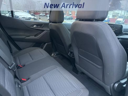 Certified 2025 Chevrolet Equinox LT image 9