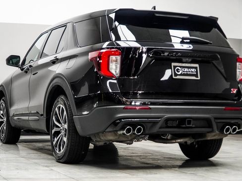Used 2022 Ford Explorer ST image 10