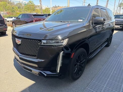 Certified 2023 Cadillac Escalade ESV Sport AWD/4WD image 2