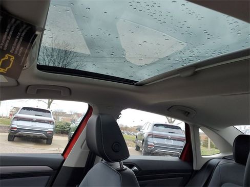 New 2025 Volkswagen Jetta SE image 18