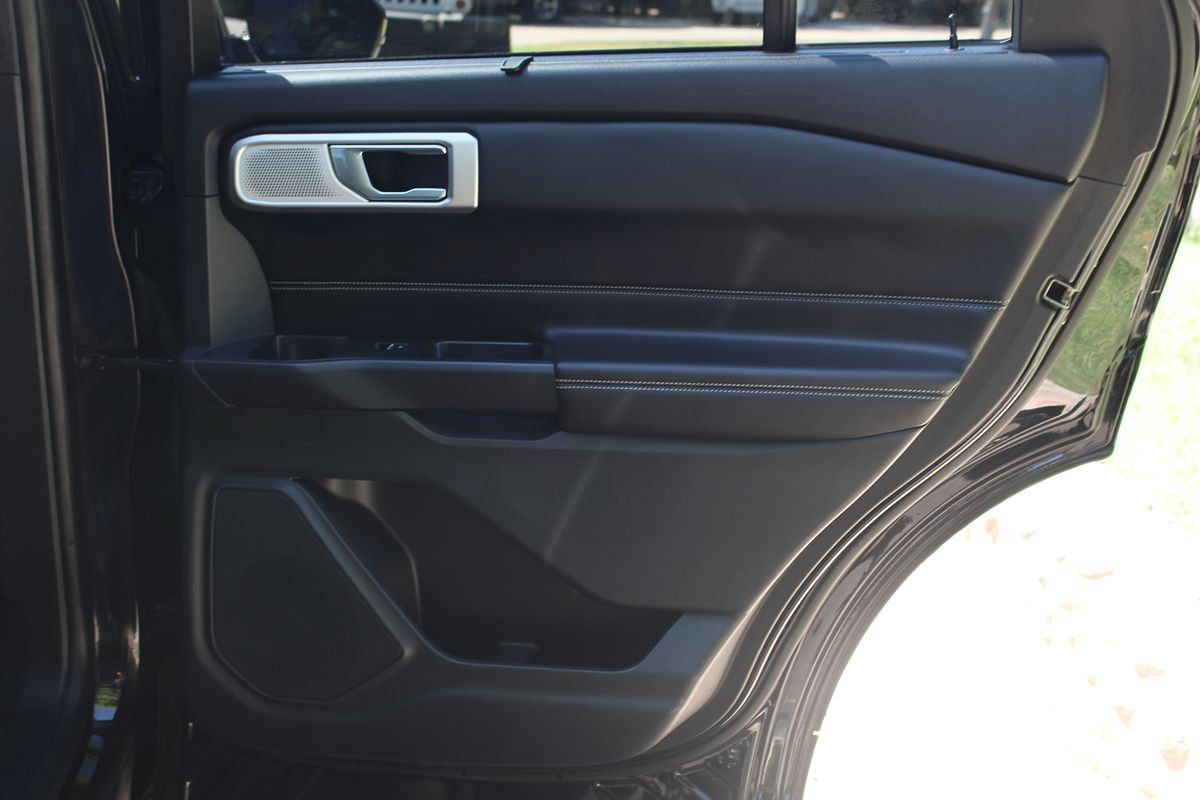 Used 2020 Ford Explorer ST w/ Premium Technology Package AWD/4WD image 17