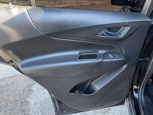 Used 2019 Chevrolet Equinox LT image 35