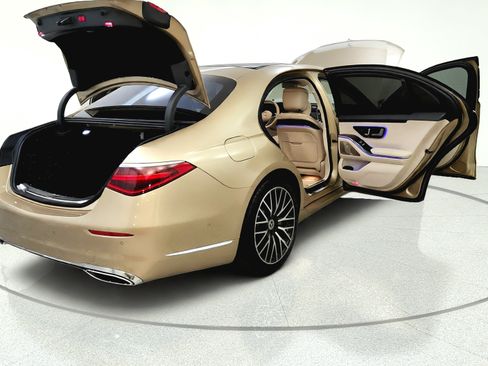 Used 2022 Mercedes-Benz S 500 4MATIC image 6