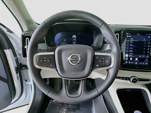 Certified 2026 Volvo XC40 B5 Plus w/ Protection Package Premier AWD/4WD image 11