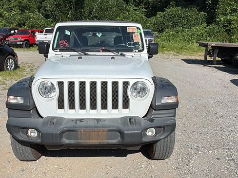 Used 2023 Jeep Wrangler Unlimited Sport AWD/4WD image 3